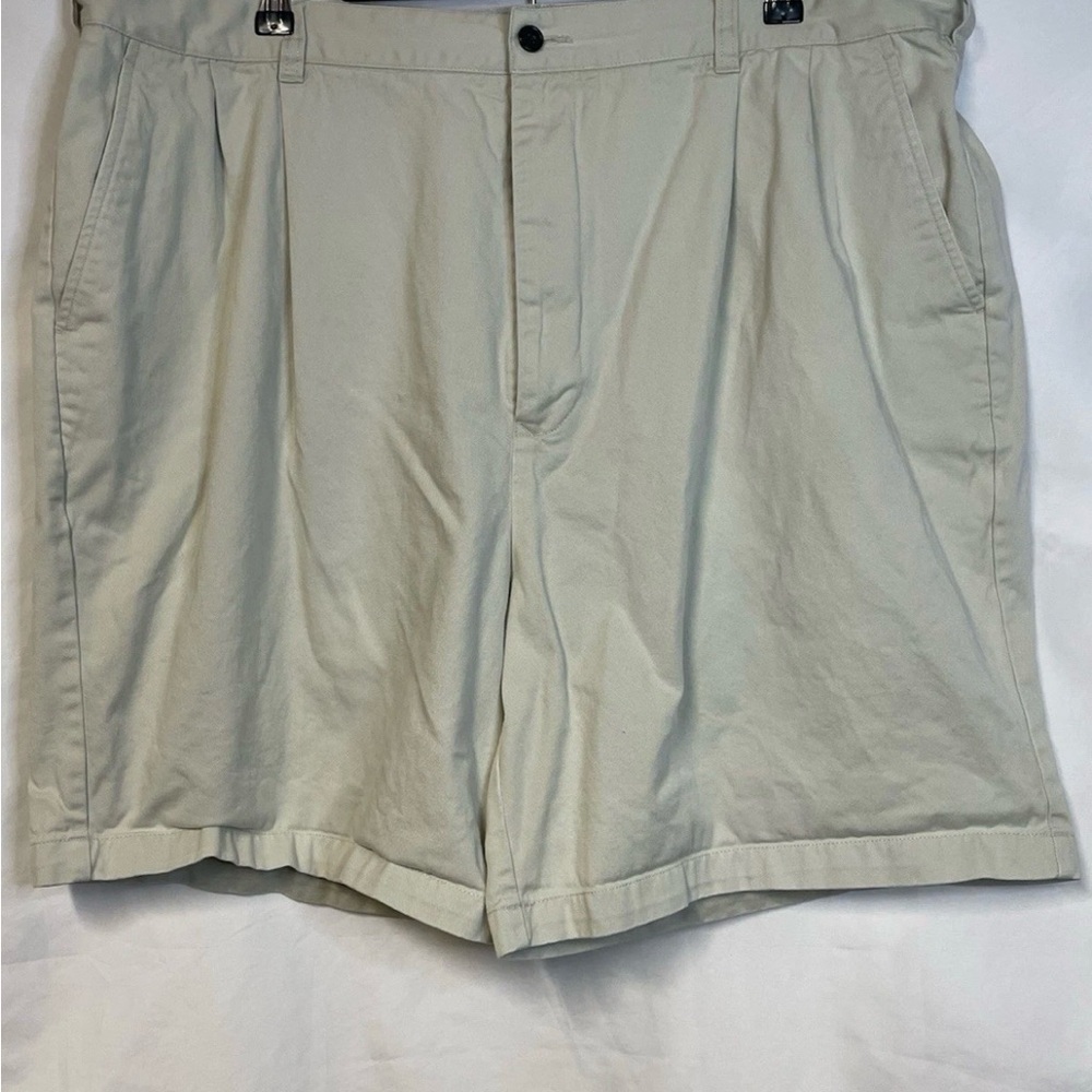 Tommy Hilfiger Men's Khaki Pleated 8" Chino Golf Shorts Size 42